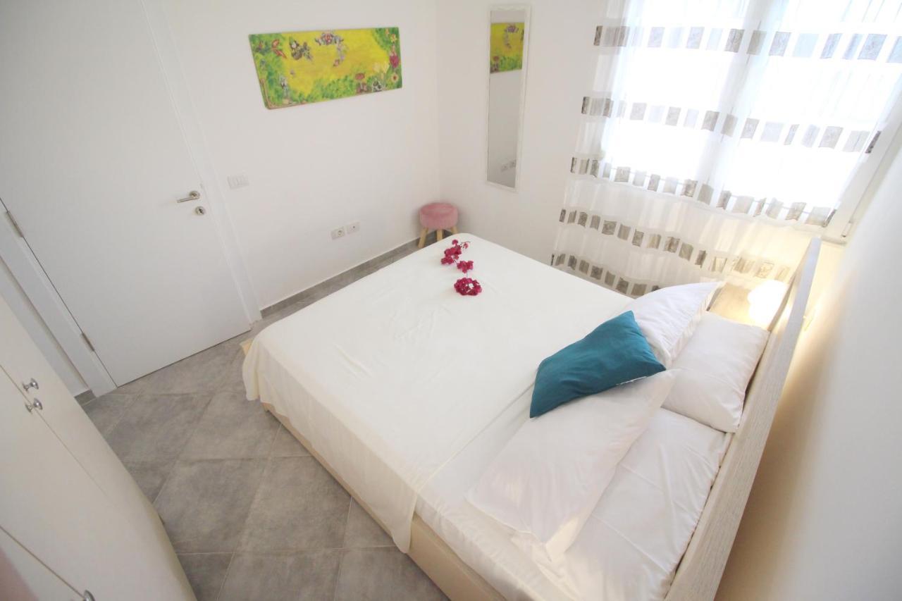סרנדה The Bay Apartments מראה חיצוני תמונה