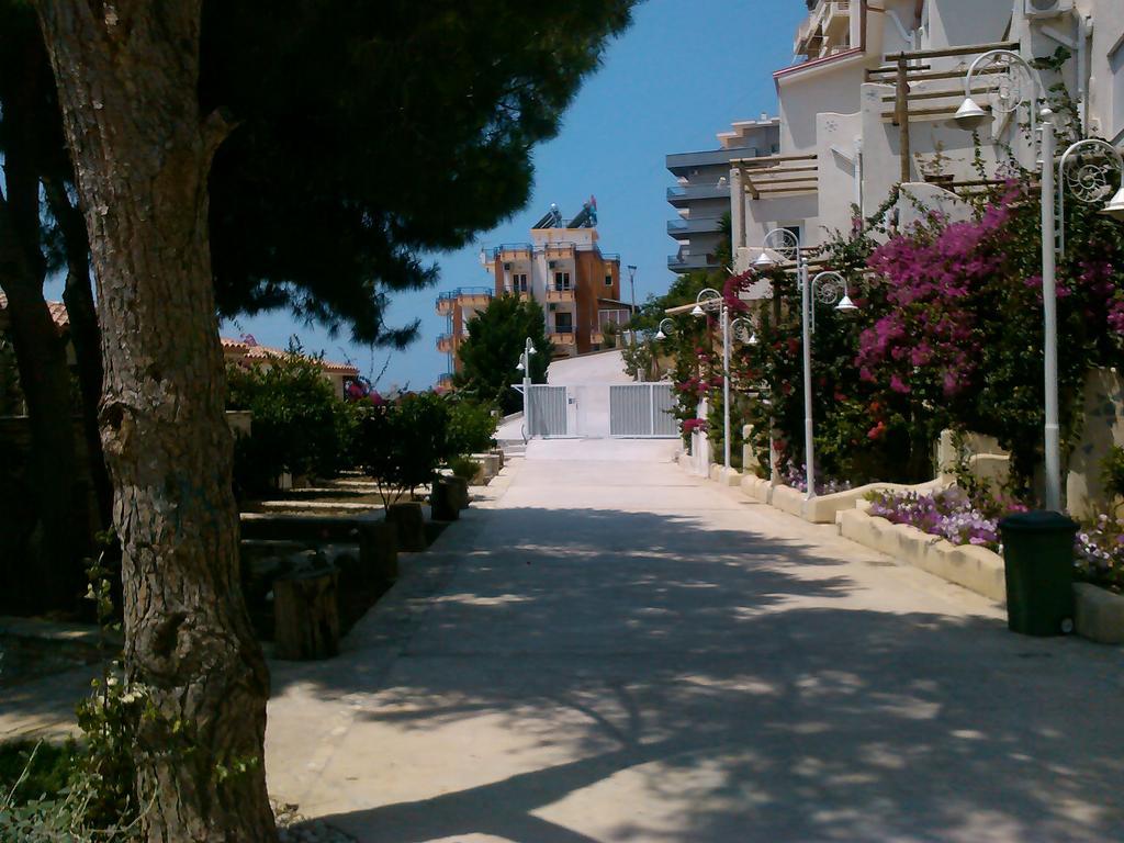 סרנדה The Bay Apartments מראה חיצוני תמונה